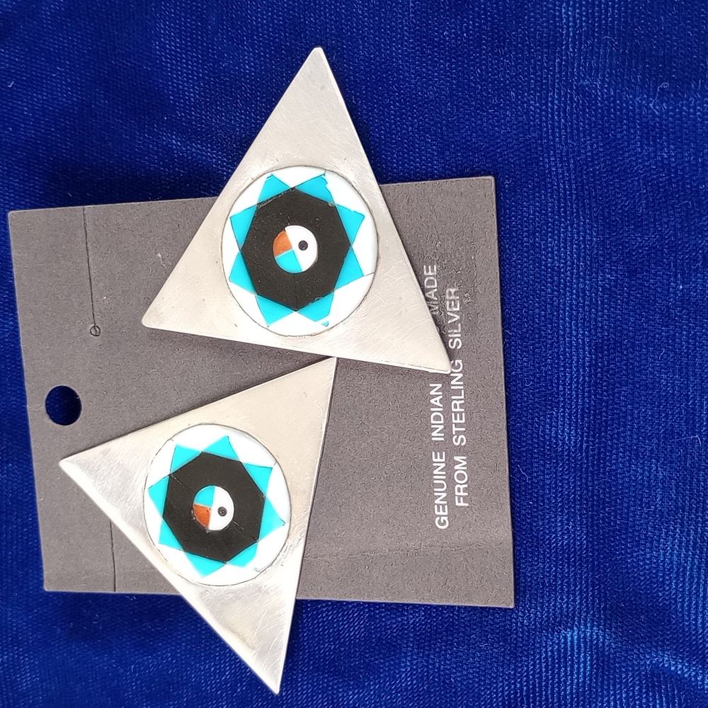 Vintage Zuni SunFace Turquoise, MOP , Onyx Inlay on Sterling Silver Earrings - Picture 3 of 16